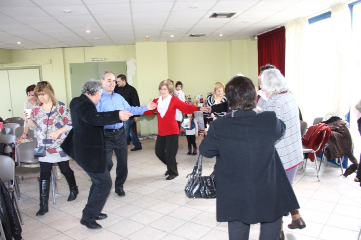 Μετά την πίτα οι χωριανοί χόρεψαν