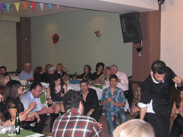 Χορος-2-3-2013-Συνεστίαση Ονειρο  (1)