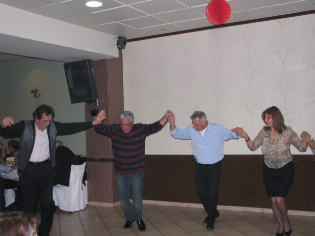 Χορος-2-3-2013-Συνεστίαση Ονειρο  (24)