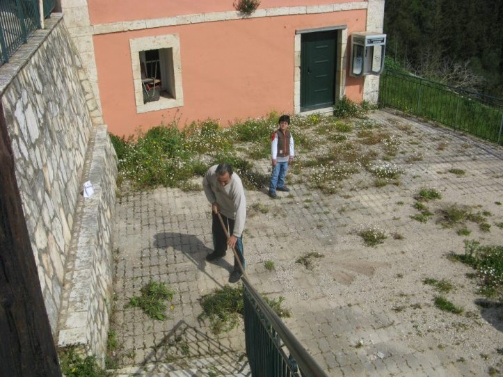 Καθαρισμός Κελιού (5)