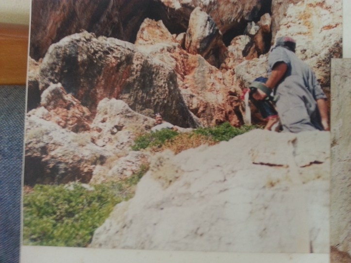 1 εκθεση δρακοντοσπηλο 2002 (1)