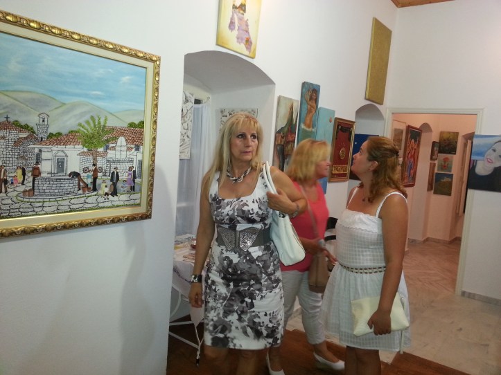 2015-08-08 εκθεση ζωγραφικης Κελι Καμιναρατα (76)