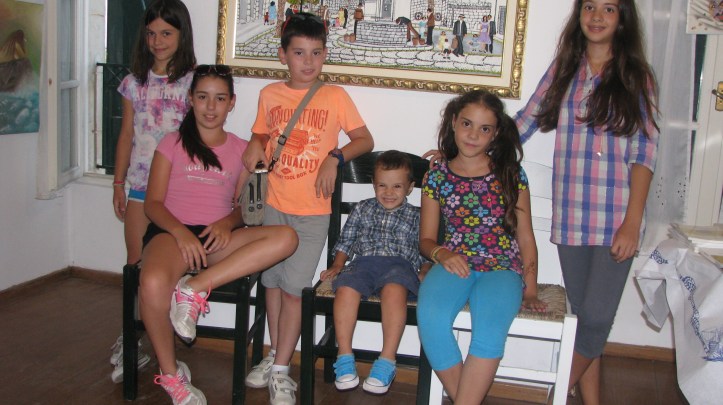 2015-08-08 εκθεση ζωγραφικης Κελι Καμιναρατα (85)