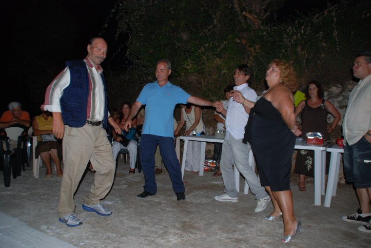 2011-08-07-4-Εκθεση ζωγραφικης -Φωτογραφιας Μουσειο Καμιναρατων (99)-Σταθατος Νικος -Γαλιατσατος Ηλιας