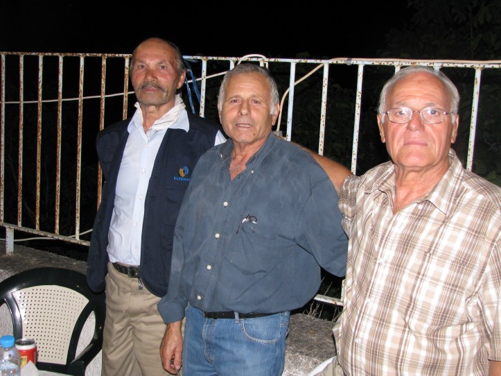2011-08-16-συνεστιαση-4 (63)-Σταθατος Νικος-Βλασης-Χαραλαμπος